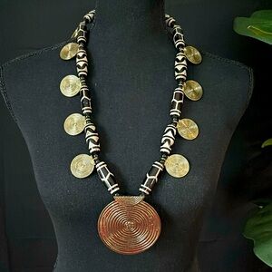 Sassy Jones Batik Chain